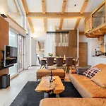 Apart33 1-33 Penthouse
