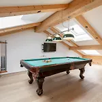 Apartment Apart33 1-33 Penthouse
