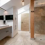 Apartment Apart33 1-33 Penthouse