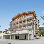 Apart33 1-33 Penthouse Apartment *