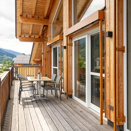 Apartment Apart33 1-33 Penthouse *