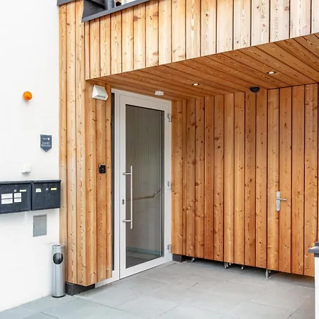 Apartment Apart33 1-33 Penthouse