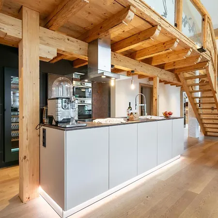 Apart33 1-33 Penthouse *