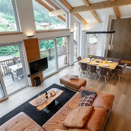 Apart33 1-33 Penthouse Apartment