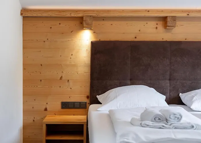 Apart33 1-33 Penthouse *