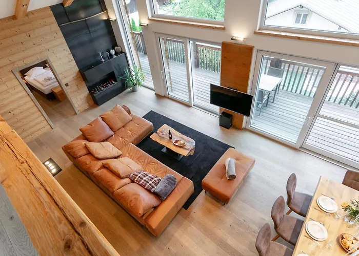 Apart33 1-33 Penthouse *