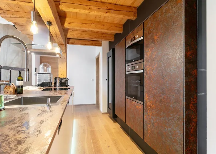 Apart33 1-33 Penthouse * 하우스 임 엔슈탈